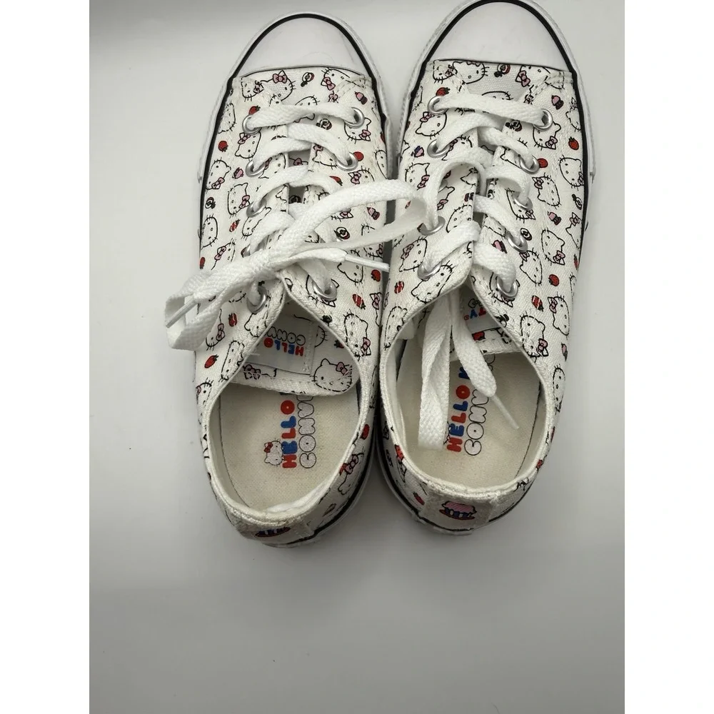Hello Kitty X Converse Chuck Taylor All Stars Low Top‎ 163916F Youth Girls 3 Y